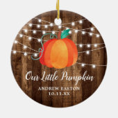 Rustikal unser kleines Pumpkin Personalisiert Fall Keramik Ornament (Hinten)