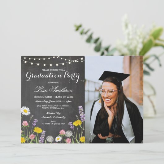 Rustikale Abschluss-Party-Kreide-wildes Einladung (Stehend Vorderseite)