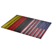 Rustikale amerikanische Flagge und deutsche Flagge Schneidebrett (Ecke)