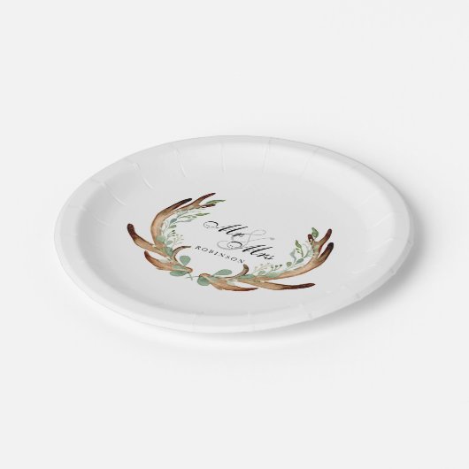 Rustikale Antler & Grüne | Wasserfarbe Mr. & Mrs. Pappteller (Schrägansicht)