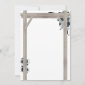 Rustikale Arch Dusty Blue Floral Wedding Einladung (Rückseite)