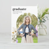 Rustikale Arch Wildblume Foto Graduate Abschluss Ankündigung (Stehend Vorderseite)