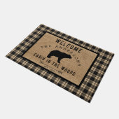 Rustikale Bärenhütte im Familiennamen Woods Fußmatte (Schrägansicht)