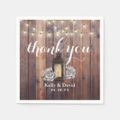 Rustikale Barn Lantern & String Lights Hochzeit Serviette (Vorderseite)