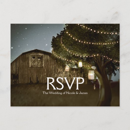 Rustikale Barn & Tree Lights Hochzeit RSVP-Karte Einladungspostkarte (Vorderseite)