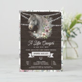 Rustikale Barnholz-Blütenpferd Kinderdusche Einladung (Stehend Vorderseite)