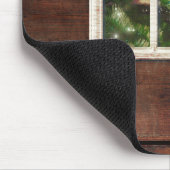 Rustikale Barnhütte mit Blick auf Pinienwald Mousepad (Ecke)