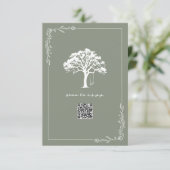 Rustikale Baumschwinge Sagegrüner QR-Code Hochzeit RSVP Karte (Stehend Vorderseite)