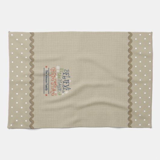 Rustikale Beige Polka Dot Weihnachten Mit Monogram Geschirrtuch (Horizontal)