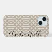 Rustikale Beige Trellis Monogram iPhone 15 Hülle (Rückseite (Horizontal))