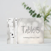 Rustikale Birch Tree Winter Snowy Tischnummer Card (Stehend Vorderseite)