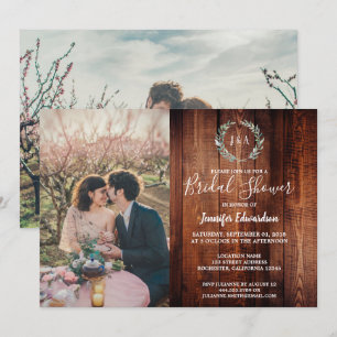 Rustikale Blätter auf Holz-Monogramm-Foto-Brautpar Einladung