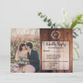Rustikale Blätter Holz Foto Hochzeit RSVP Mahlzeit Einladung (Stehend Vorderseite)