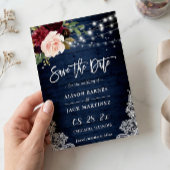 Rustikale blaue blaue Blume Save The Date