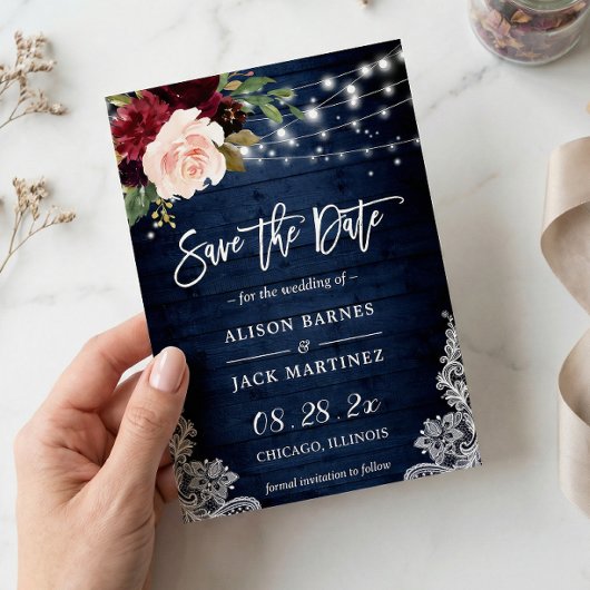 Rustikale blaue blaue Blume Save The Date