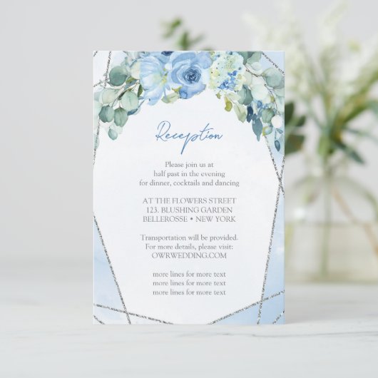 Rustikale blaue Blumen Silver Frame Hochzeitsempfa Begleitkarte (Stehend Vorderseite)