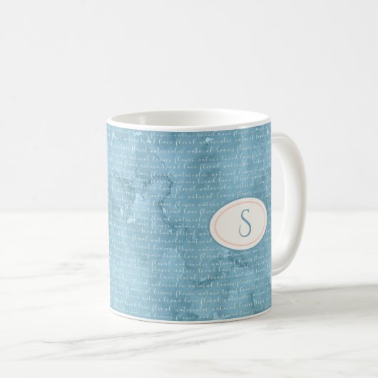 Rustikale blaue Monogramm Floral Typografie Kaffeetasse (VorderseiteRechts)