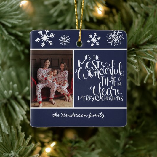 Rustikale blaue Schneeflocke Wunderschöne Zeit Keramikornament (Baum)