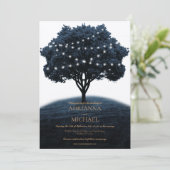 Rustikale blaue Tree String Lights Hochzeit Einlad Einladung (Stehend Vorderseite)