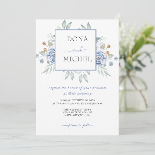 Rustikale Blauer Winterblumenhochzeit Einladung (Stehend Vorderseite)