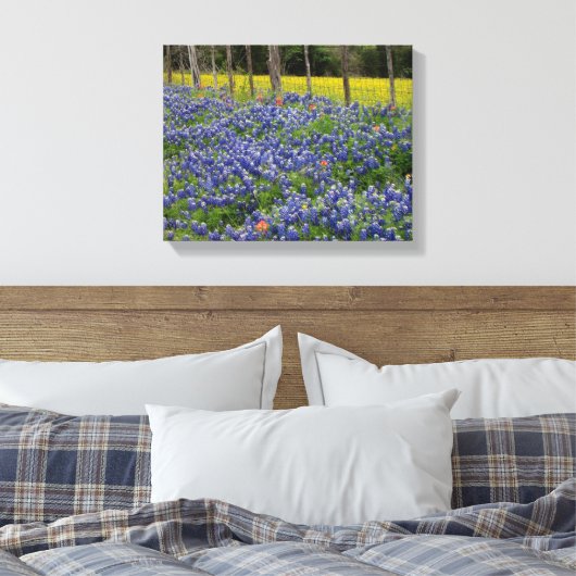 Rustikale Bluebonnets Leinwanddruck (Insitu (Schlafzimmer))