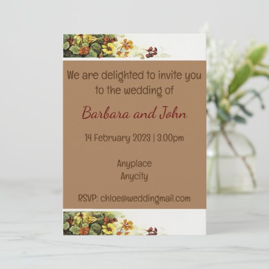 Rustikale Blume und Hintergrund Hochzeitseinladung Einladung (Stehend Vorderseite)