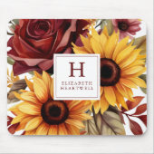 Rustikale Blumenblumen Burgundy Monogram Mousepad (Vorne)