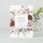 Rustikale Blumenblüten Blush Grau Rotes Brautparty Einladung (Stehend Vorderseite)