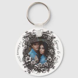 Rustikale Blumenhochzeit, Sepia. Schlüsselanhänger