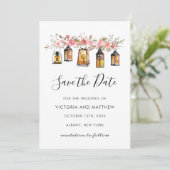 Rustikale Blumenlaternen-Hochzeit Save the Date (Stehend Vorderseite)