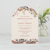 Rustikale Blumenstrauß-Lights Monogram Arch Weddin Einladung (Stehend Vorderseite)