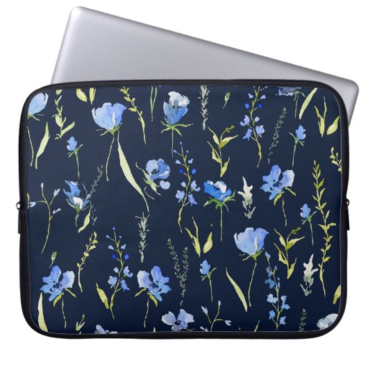 Rustikale Blüten: botanische Illustration. Laptopschutzhülle (Vorderseite)