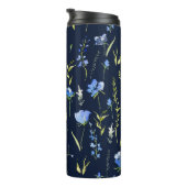 Rustikale Blüten: botanische Illustration. Thermosbecher (Nach rechts gedreht)