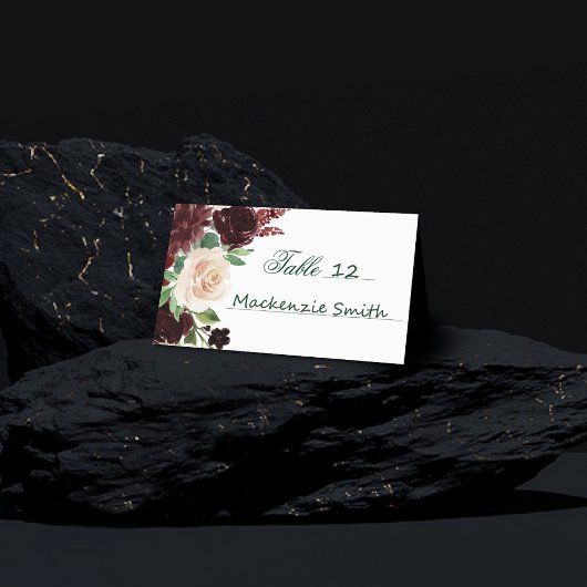 Rustikale Blüten | Terracotta und Marsala Red Bouq Platzkarte