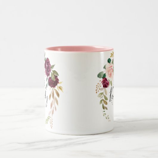 Rustikale botanische Blätter Frau Newlywed Bride Zweifarbige Tasse (Mittel)