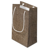 Rustikale braune gedruckte Hintergrund im Jute-Loo Kleine Geschenktüte (Rückseite Schrägansicht)