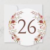 Rustikale Burgund-Floral Wedding-Tischnummer Einladung (Rückseite)