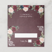 Rustikale Burgund Red Floral White Lace Wedding Platzkarte (Außenseite Aufgefaltet)