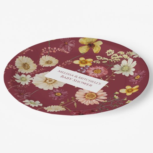 Rustikale Burgund-Wildblume Pappteller (Schrägansicht)