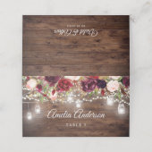 Rustikale Burgunder Blumenstrauß Hochzeit Platzkarte (Außenseite Aufgefaltet)