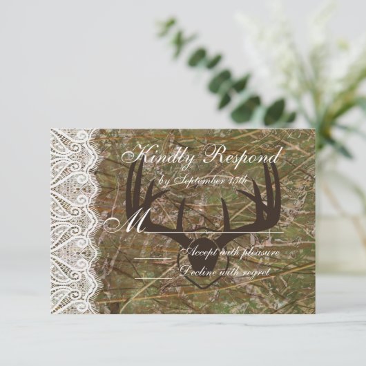 Rustikale Camouflage Jagd Antler Hochzeit RSVP (Stehend Vorderseite)