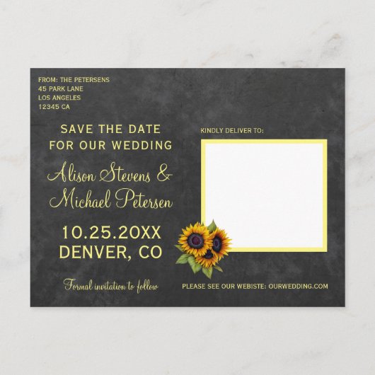 Rustikale Chalkboard-Sonnenblumen rettete Datum Ho Ankündigungspostkarte (Rückseite)