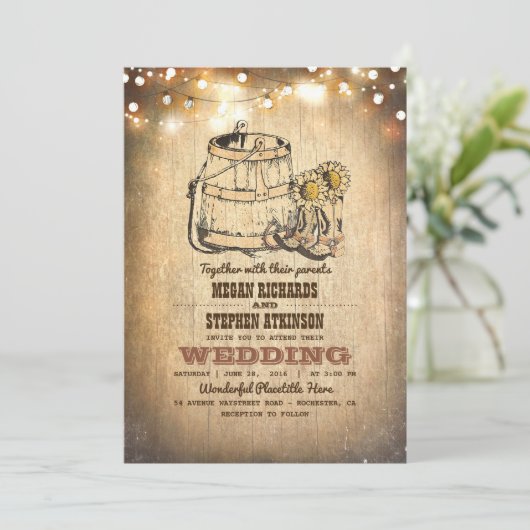 Rustikale Cowboystiefel und String-Lights-Hochzeit Einladung (Stehend Vorderseite)