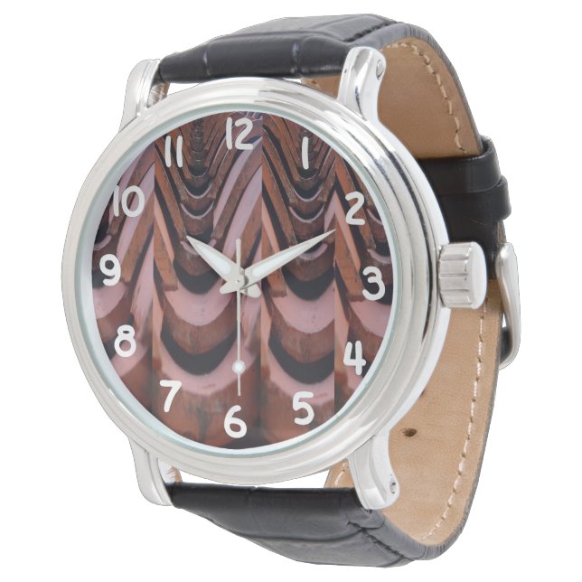 Rustikale Dachziegel mit einzigartiger Perspektive Armbanduhr (Schrägansicht)