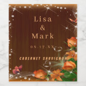 Rustikale Dunkelholz-Blütenschmetterlingshochzeit Weinetikett (Einzelnes Label)