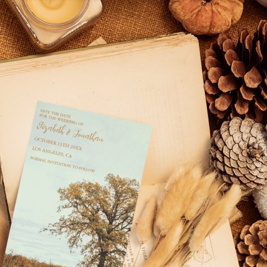 Rustikale Eichenhochzeit im Herbst Save The Date