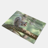 Rustikale Eichhörnchen-Fußmatte Fußmatte (Schrägansicht)