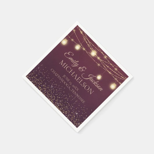 Rustikale Elegant Burgundy Gold String Lights Hoch Serviette (Ecke)