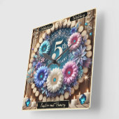 Rustikale Eleganz: 5. Jahrestag Blumentribut Quadratische Wanduhr (Winkel)