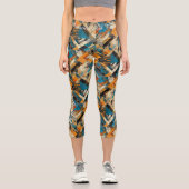 Rustikale Eleganz: Abstraktes Muster Earthy Geomet Capri Leggings (Vorderseite)